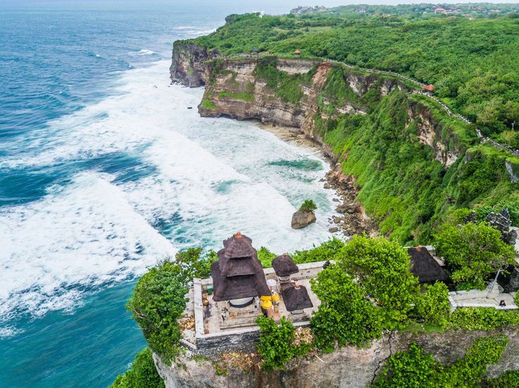 Uluwatu Temple Bali-سواق بالي+6282144038721