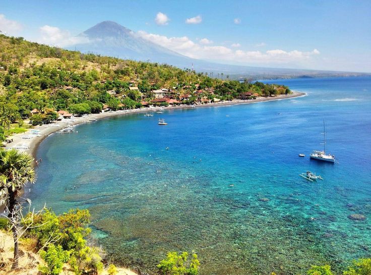 Amed Beach-سواق بالي